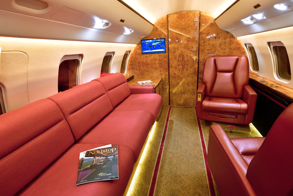 Bombardier CL 605  S/N 5830 for sale | gallery image: /hal/userfiles/images/listing-images/37859/Screenshot 2026-06-09 155806.png